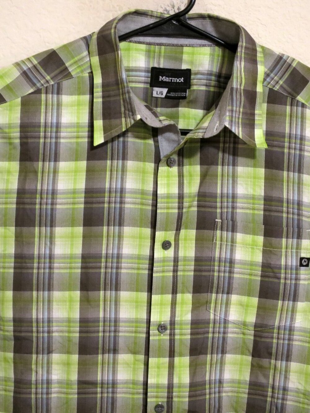 Marmot Shirt Mens Large Short Sleeve Button Green Black White Striped